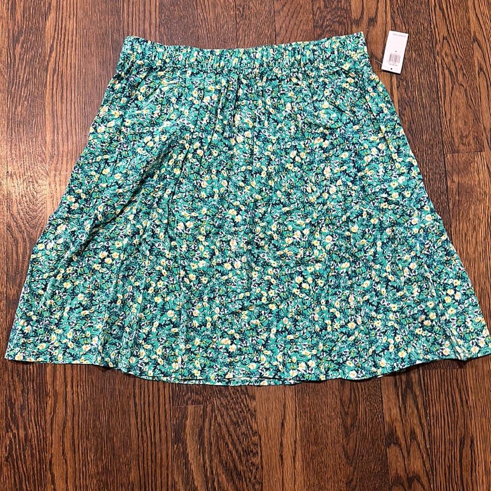 Old Navy floral skirt